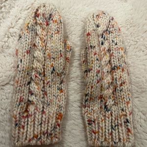 Gap Mittens